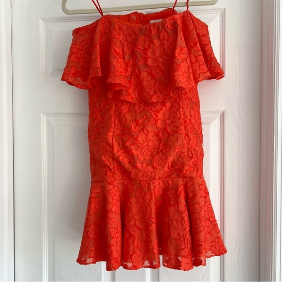 KEEPSAKE THE LABEL Red Ruffle Strapless Mini Dress Size Large Floral Jacquard - Picture 5 of 13